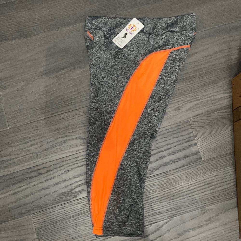 Leggings. New. Never worn